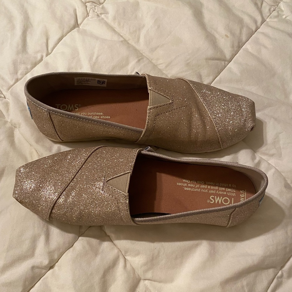 Toms